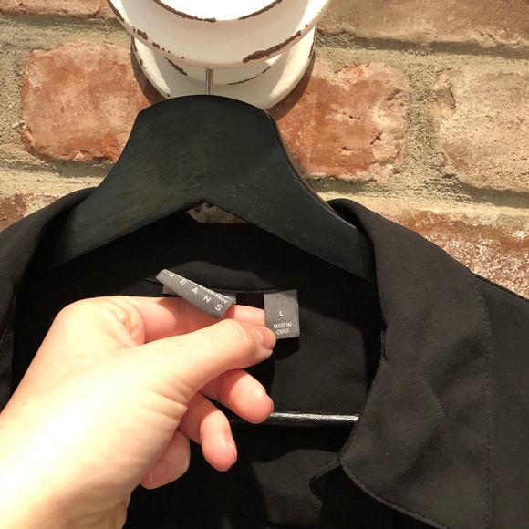 Collared Blouse - Picture 2 of 3